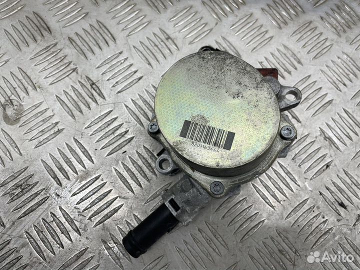 Вакуумный насос 2.3DCI renault master 3 10+