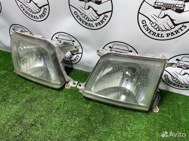 Фара галогеновая Toyota Land Cruiser Prado RZJ95