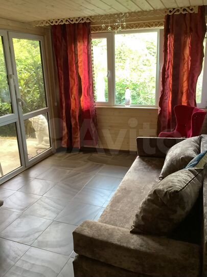 Дом 68 м² на участке 4 сот.