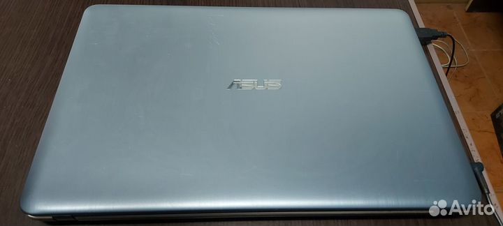Ноутбук asus