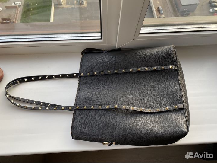 Сумка-шоппер в стиле valentino