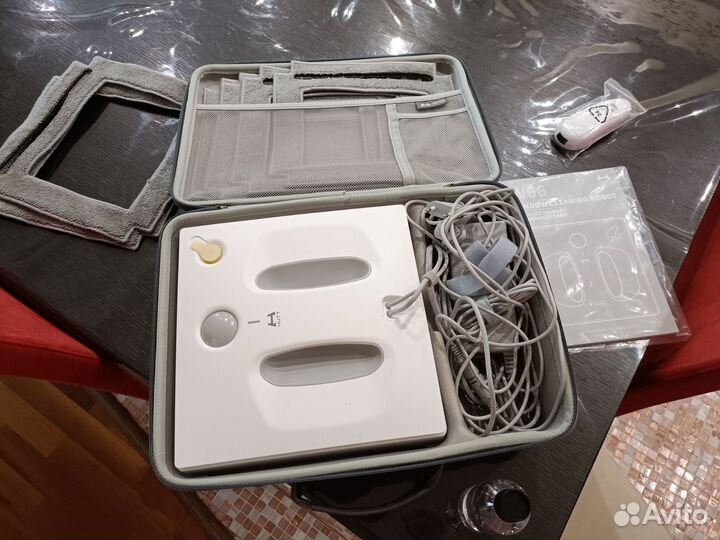 Робот мойщик окон Hutt w66