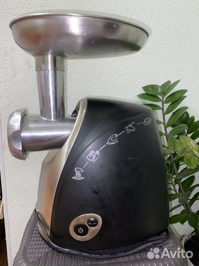 Мясорубка электрическая на запчасти