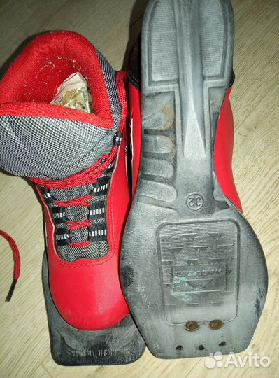Лыжные ботинки