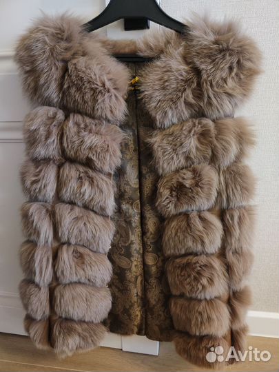 Жилетка меховая женская 44