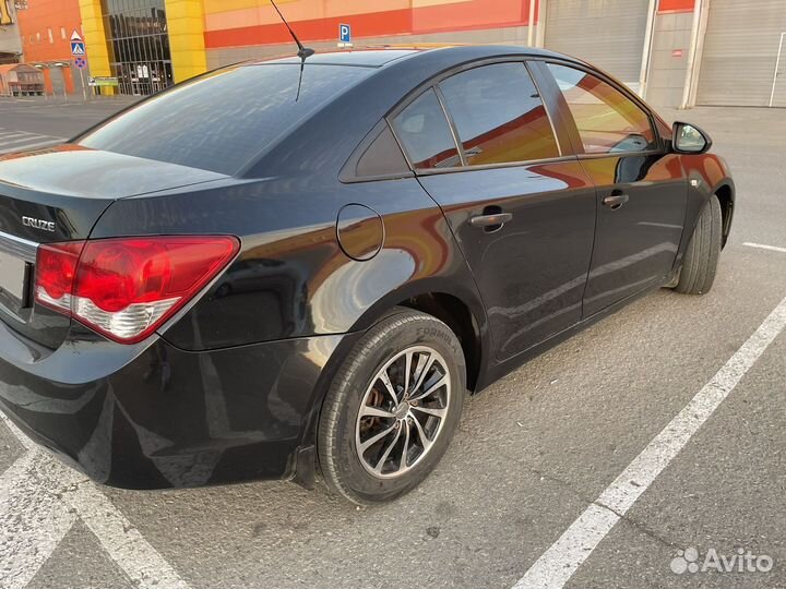 Chevrolet Cruze 1.6 МТ, 2011, 143 800 км