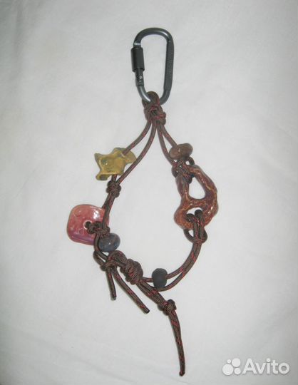 Брелки с бусинами из керамики