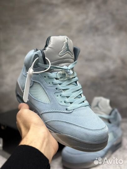 Nike Air Jordan 5 Retro UNC University Blue