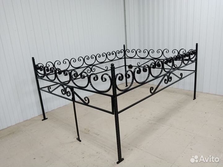 Ограда ритуальная