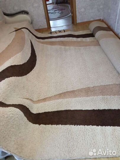 Ковер с длинным ворсом