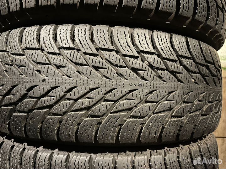 Nokian Tyres Hakkapeliitta R3 SUV 215/65 R17 103R