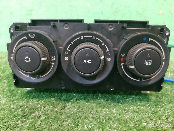 Панель управления отопителя Citroen C3 Picasso 20