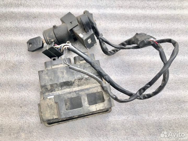 Kawasaki Z750 2010 мозги и комплект замков