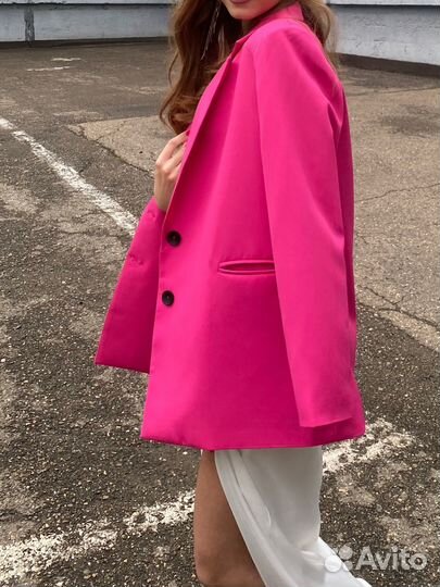 Розовый пиджак