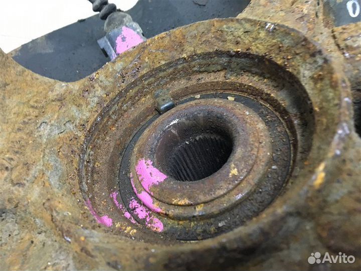 Кулак поворотный передний правый Volkswagen