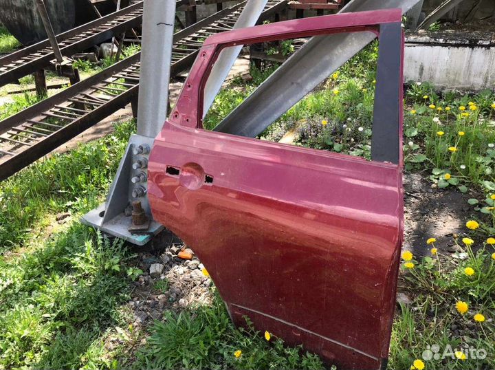 Дверь задняя правая Nissan Qashqai