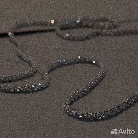 Блестящее колье Swarovski