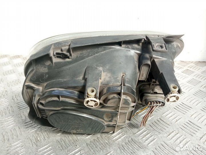 Фара Volkswagen Golf 4 (1997-2005)