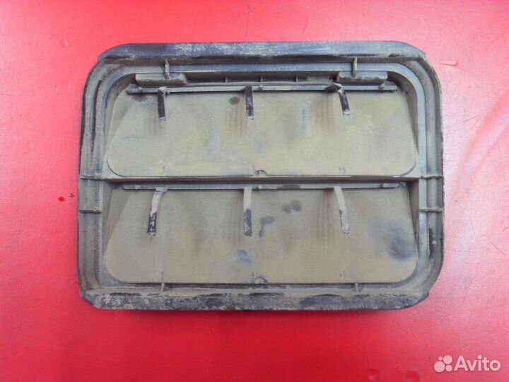 Решетка вентиляционная LADA Largus Cross (R90)