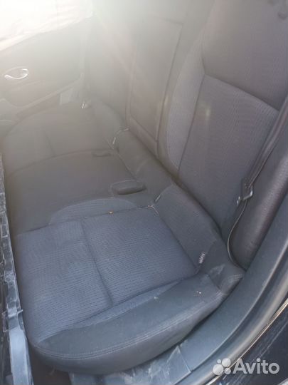 В наличии салон Renault Laguna III