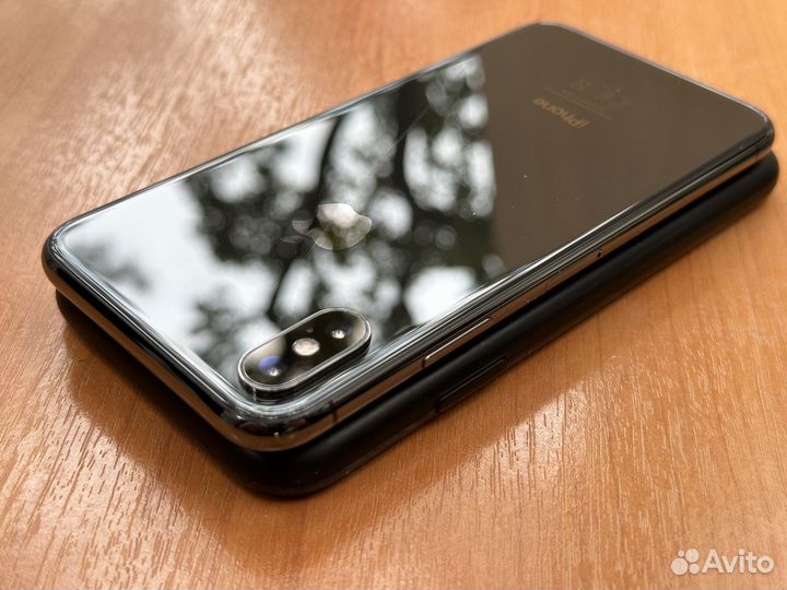 iPhone X, 64 ГБ