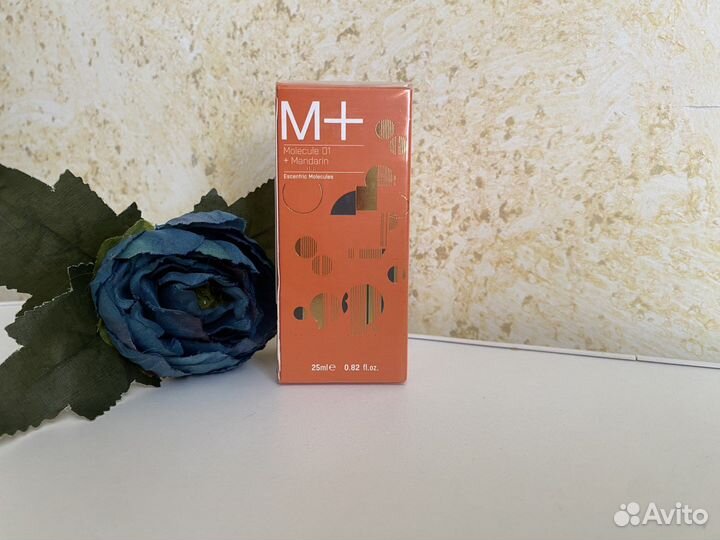 Escentric Molecules Molecule 01+Mandarin