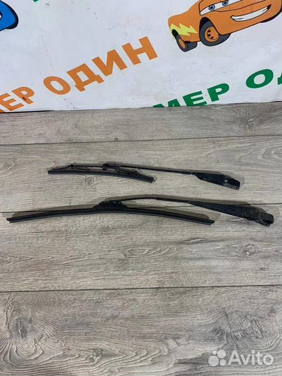 Поводок стеклоочистителя передний ваз-11113 (Ока)