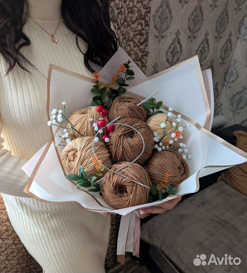 Букет из пряжи