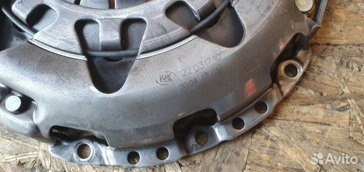 Комплект сцепления Volkswagen Golf V 2003-2009