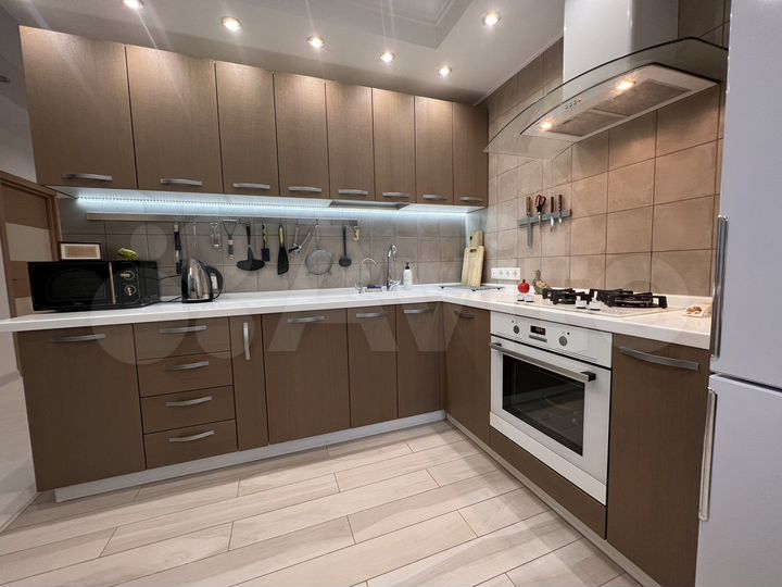 2-к. квартира, 42 м², 1/5 эт.