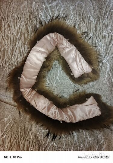 Меховой воротник енот