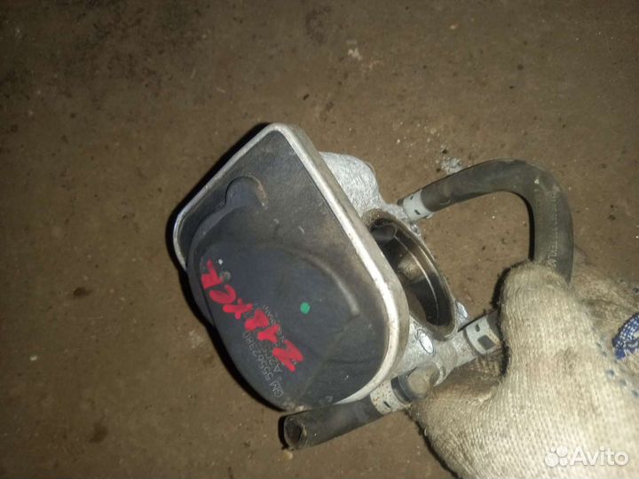 Дроссельная заслонка Opel Astra Vectra Meriva