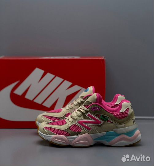 Женские кроссовки New Balance 9060