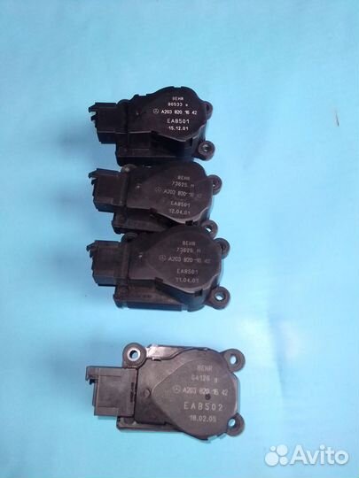 Моторчик заслонок печки Мерседес A2038201642