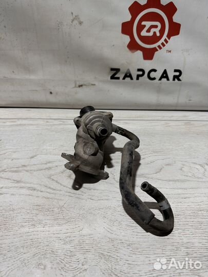 Lexus Lx570 корпус термостат