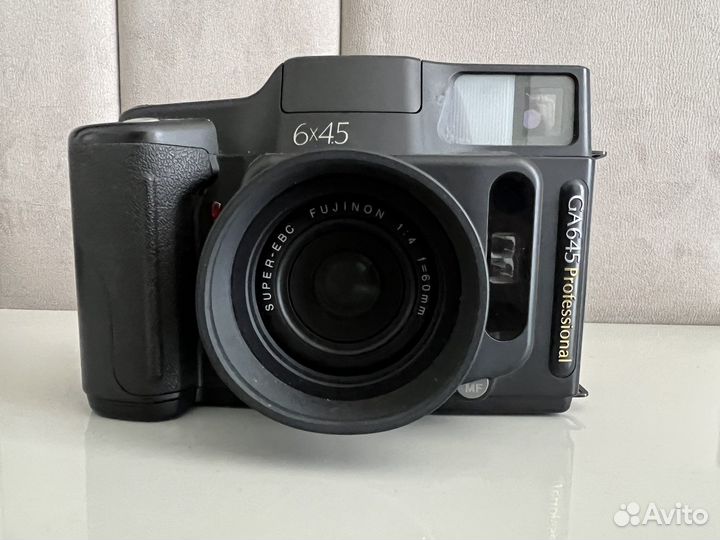Плёночный фотоаппарат fuji fujifilm ga645