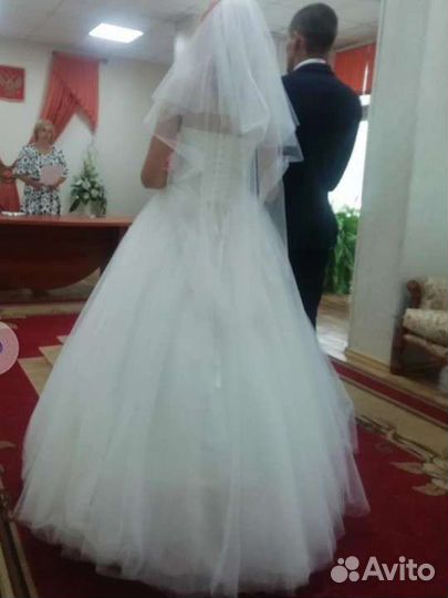 Свадебное платье