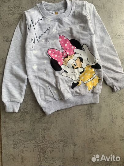 Комплект новой одежды для девочки 104 см