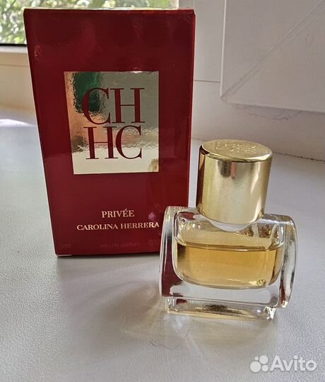 Туалетная вода миниатюра Carolina Herrera Privee