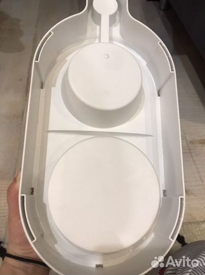 Двойная подставка для мисок с поилкой