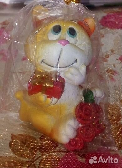 Статуэтка кот