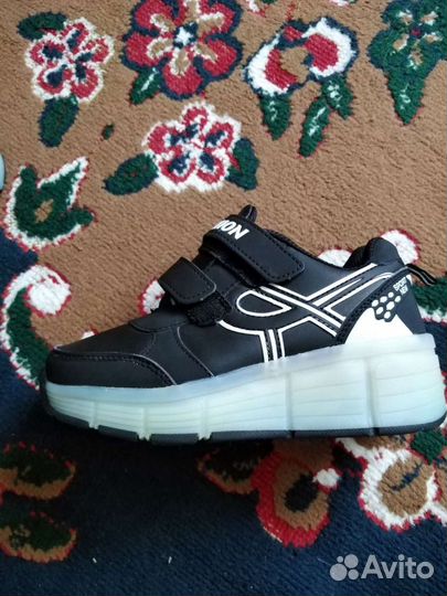 Кроссовки-ролики