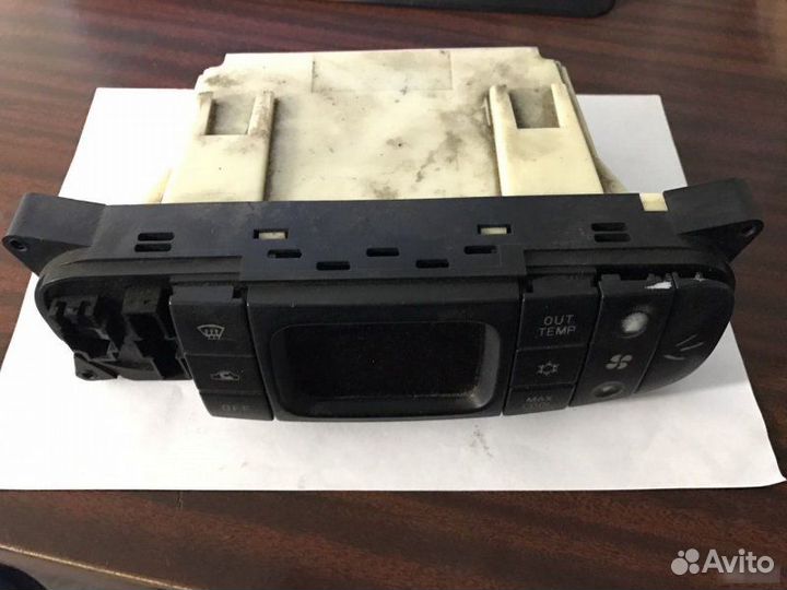 Блок климата Mitsubishi Carisma