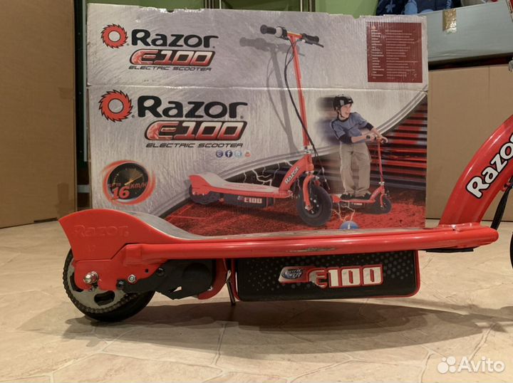 Электросамокат Razor E100