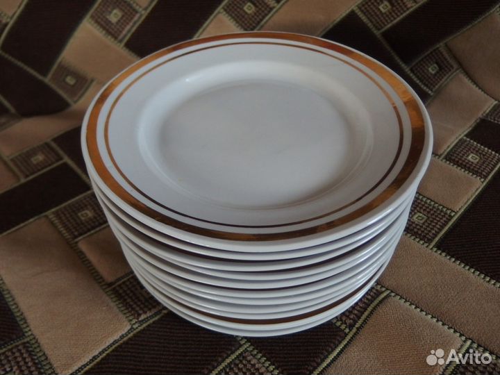 Тарелки, блюдо, пепельница,розетки 1970г