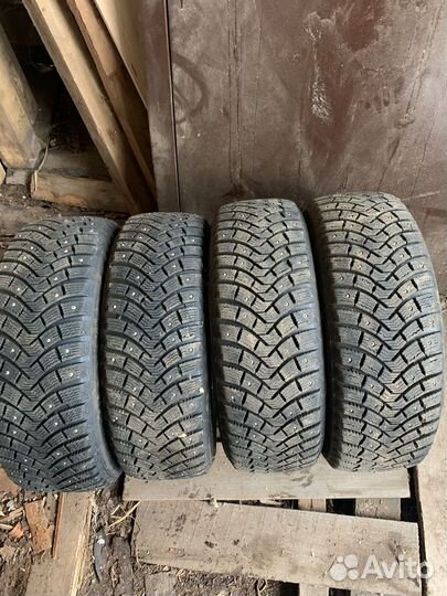 Michelin Agilis X-Ice North 185/60 R15