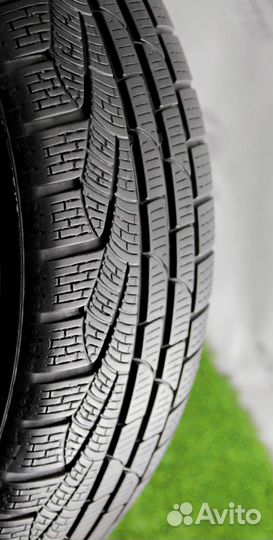 Pirelli Winter Sottozero 210 225/45 R18 и 255/40 R18 95H