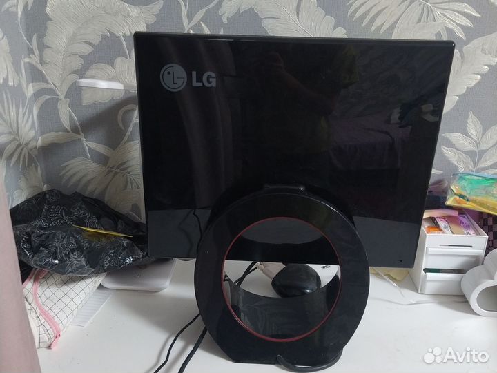 Монитор LG