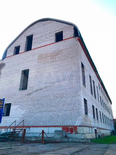 Здание, 2524 м²