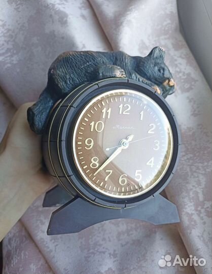 Медведь на бочке СССР Молния